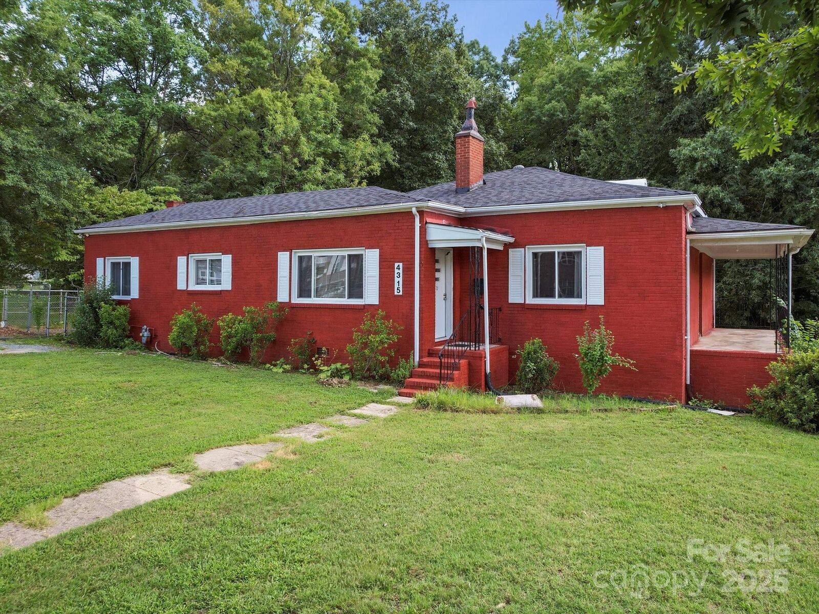 Property Photo: 4315 Denver Avenue NC 28208