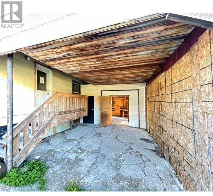 Property Photo:  201 Third Avenue  ON P0M 1Z0 