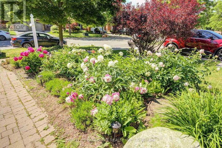 Property Photo: 1925 Pine Grove Avenue ON L1V 6R4