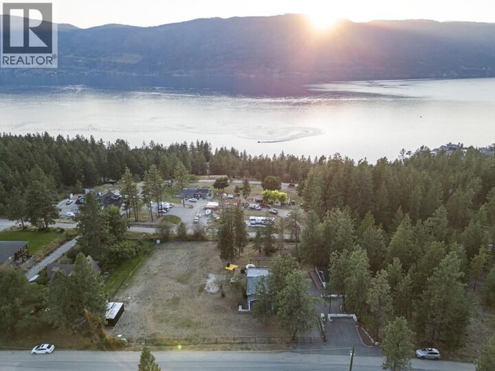 Property Photo: 5555 Stubbs Road BC V4V 1N1
