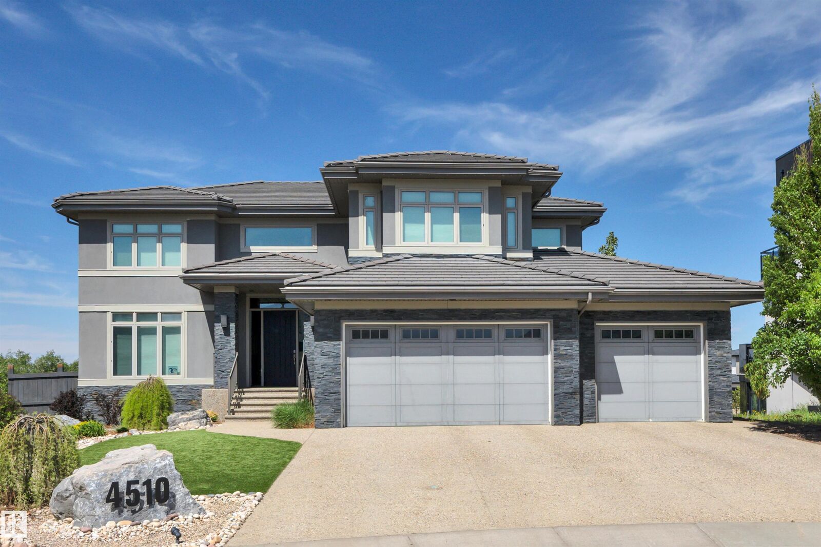 Property Photo: 4510 Wingfield Bay NW AB T6W 2E1