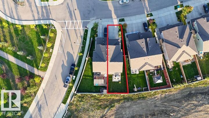 Property Photo: 2905 Duke Crescent SW AB T6W 3Y4