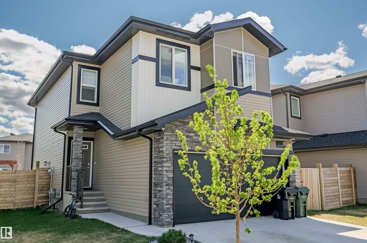 Property Photo:  111 Kingsbury Circle  AB T7X 0C9 
