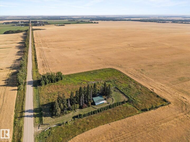 Property Photo: 48437 Rge Road 34 AB T0C 2T0