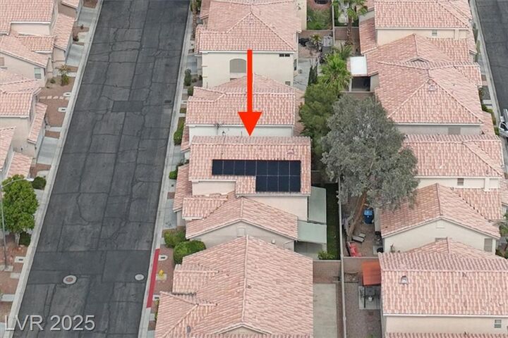 Property Photo: 927 Clear Diamond Avenue NV 89123