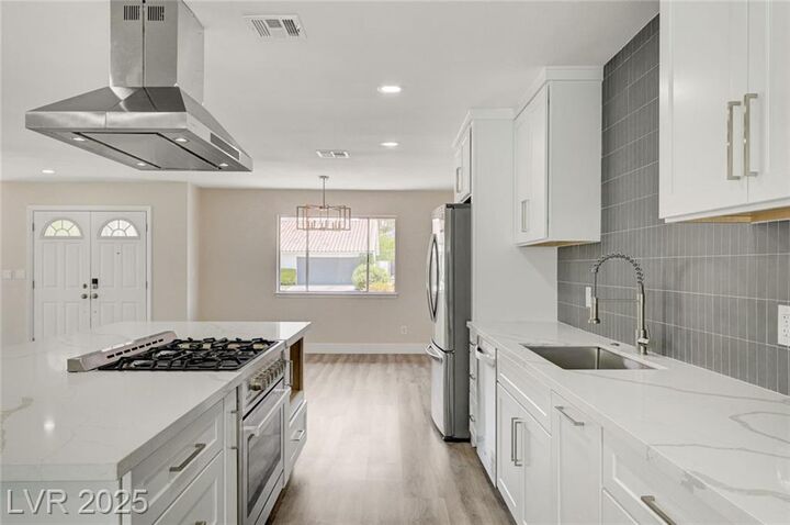 Property Photo: 3164 Desmond Avenue NV 89121