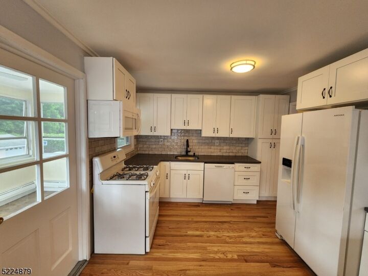 Property Photo: 30 Gould St 2nd. Fl. 2 NJ 07044