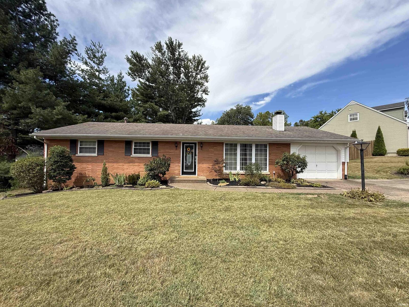 Property Photo:  7808 Meadowview Drive  IN 47710 