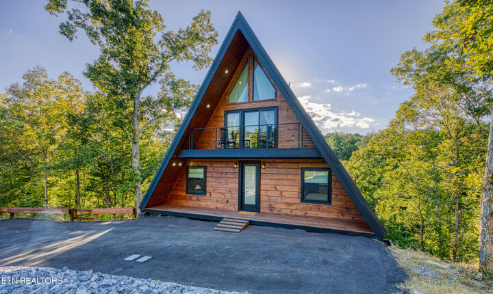 Property Photo:  2101 Wingspan Drive  TN 37876 