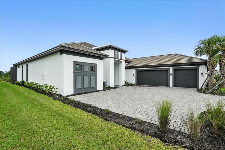 Property Photo: 4748 Freccia Loop FL 33543