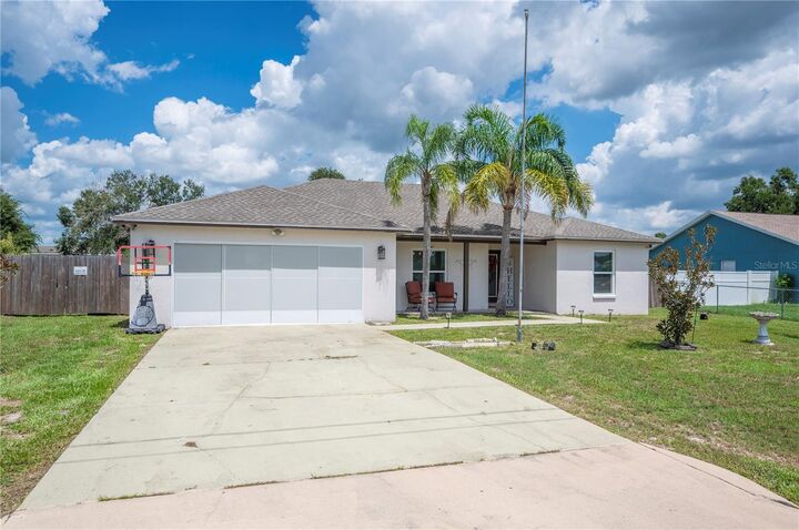 Property Photo:  4912 Palm View Drive N  FL 33860 