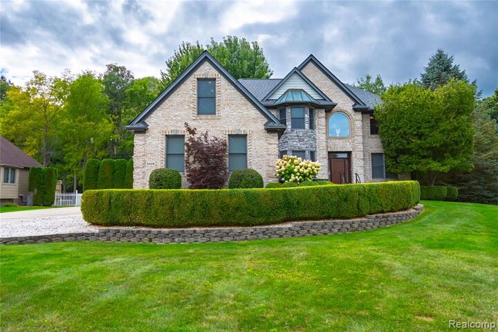 5429 Shorewood Drive  Fort Gratiot MI 48059 3138 photo