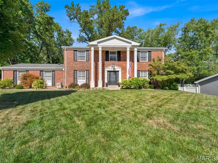 290 Ridge Trail Court  Chesterfield MO 63017 photo