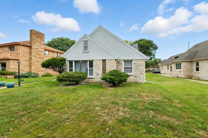 Property Photo: 5641 W Melvina St WI 53216