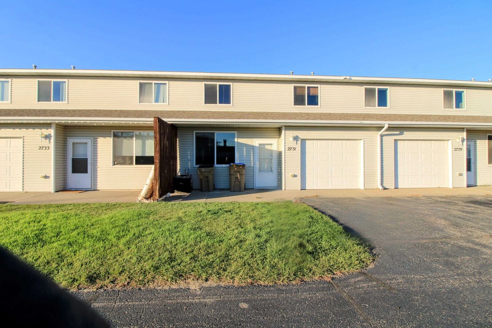 Property Photo: 2731 N Broadway ND 58703