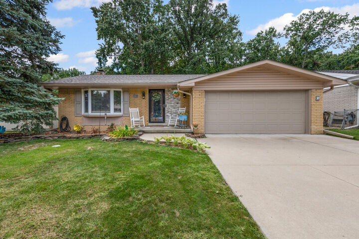 Property Photo: 20903 Seneca Avenue MI 48183