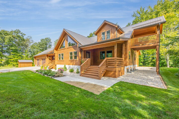 Property Photo: 2506 100th Avenue MI 48850