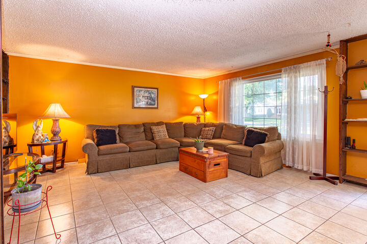 Property Photo: 2201 Kingfisher Lane IL 60008