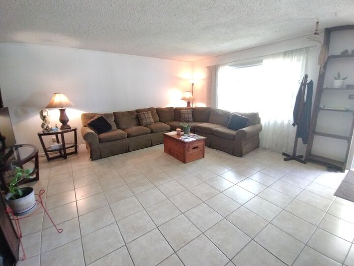 Property Photo: 2201 Kingfisher Lane IL 60008