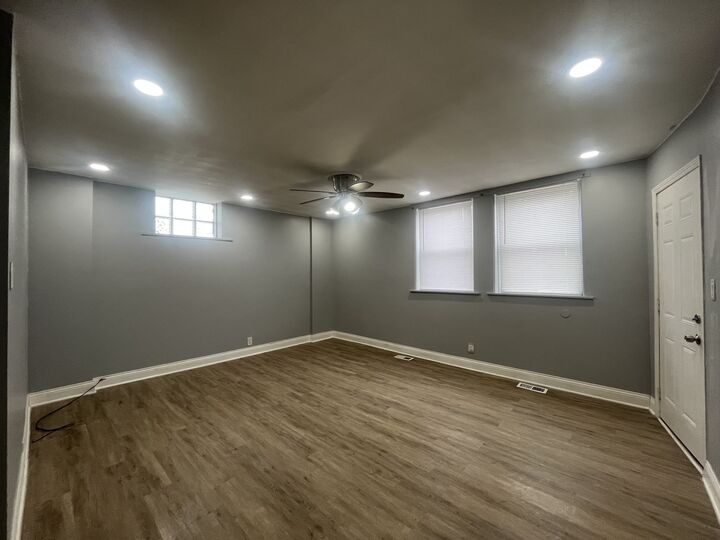 Property Photo:  1646 W Cermak Road 1  IL 60608 