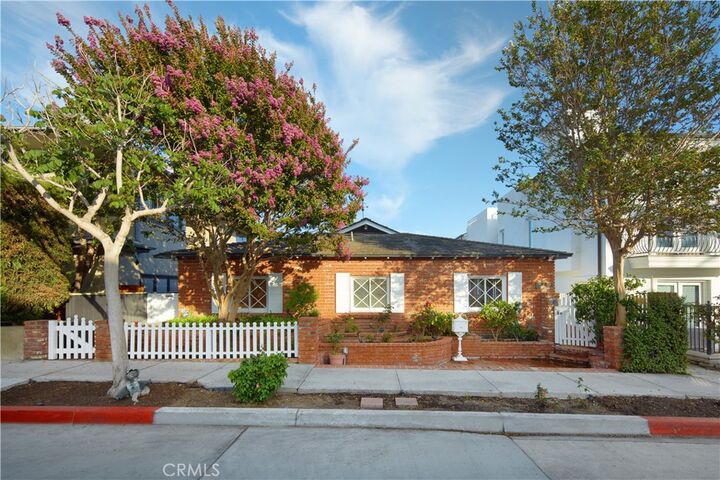 216 Poppy Avenue  Corona Del Mar CA 92625 photo