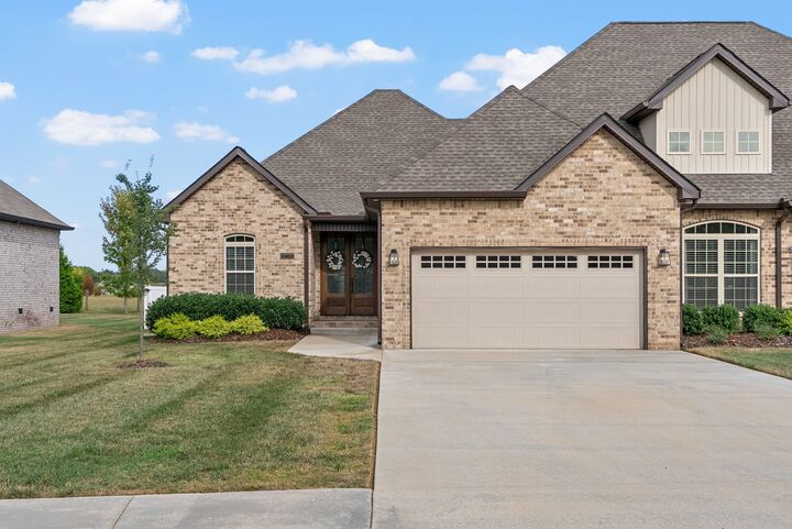 Property Photo: 1049 Veridian Drive 14A TN 37043