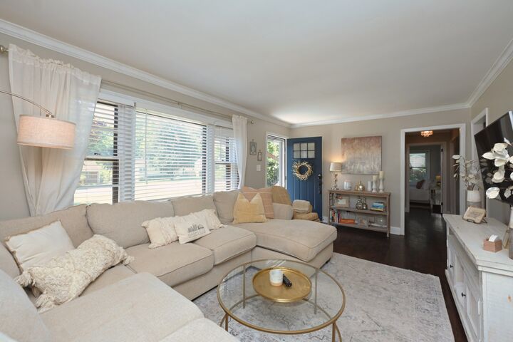 Property Photo:  2926 Lakeland Dr  TN 37214 