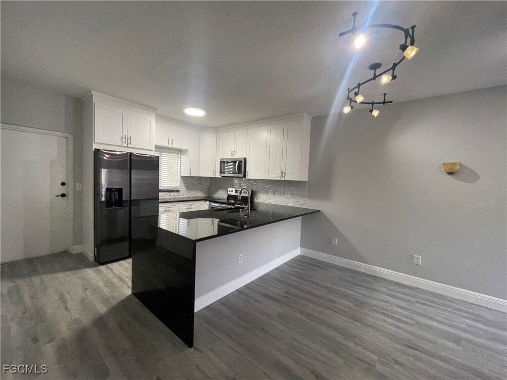 Property Photo:  8546 Bernwood Cove Loop 1101  FL 33966 