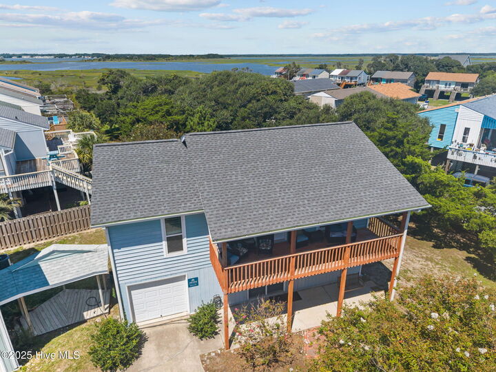 Property Photo:  210 Bayview Drive  NC 28460 
