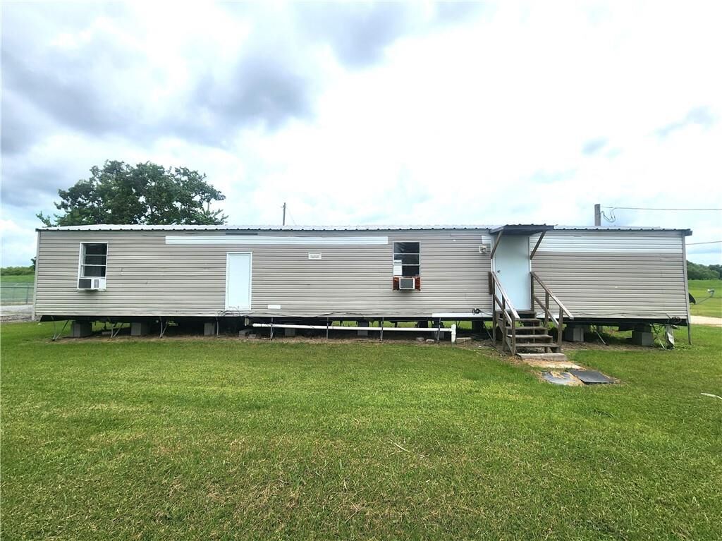 Property Photo: 126 Orange Street LA 70041