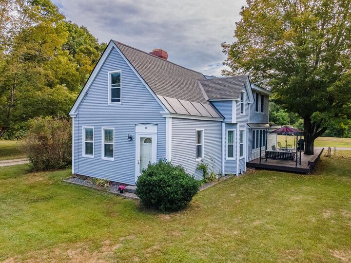 Property Photo:  28 Village Road  NH 03431 