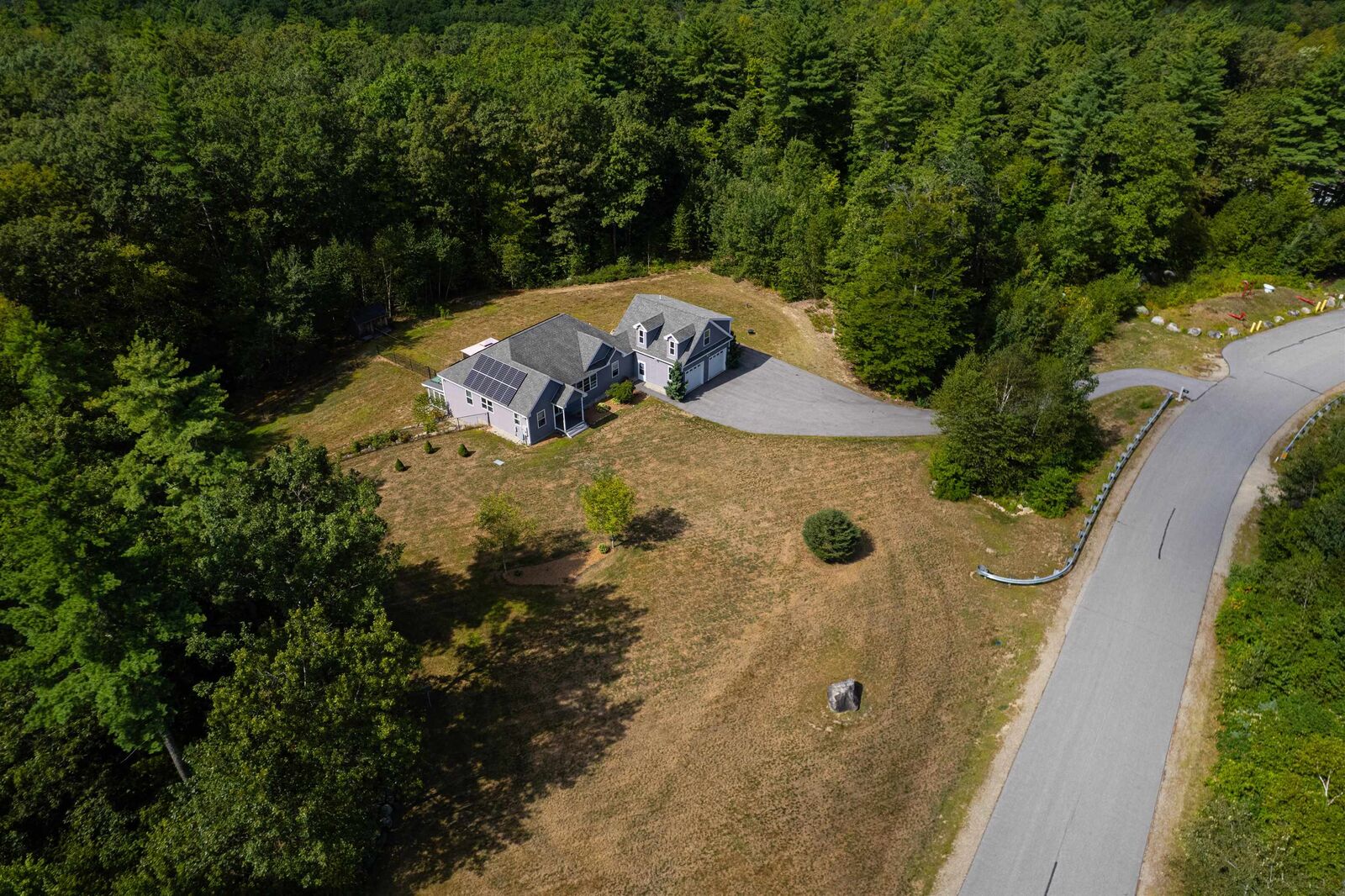 Property Photo:  53 Tanglewood Drive  NH 03032 