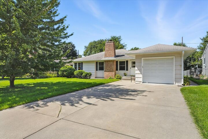 Property Photo: 5808 Chowen Avenue S MN 55410