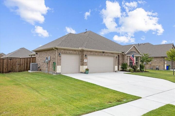 Property Photo: 4106 Stockman Drive TX 76249