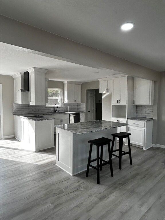 Property Photo: 1703 Walden Drive AR 72949