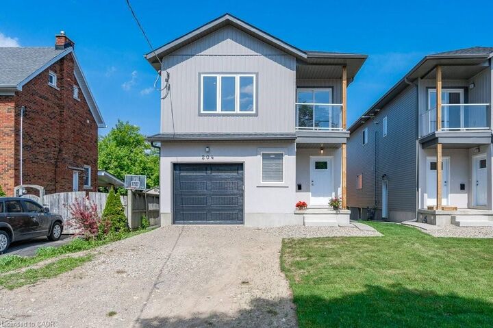 Property Photo: 204 Fifth Avenue ON N2C 1P7
