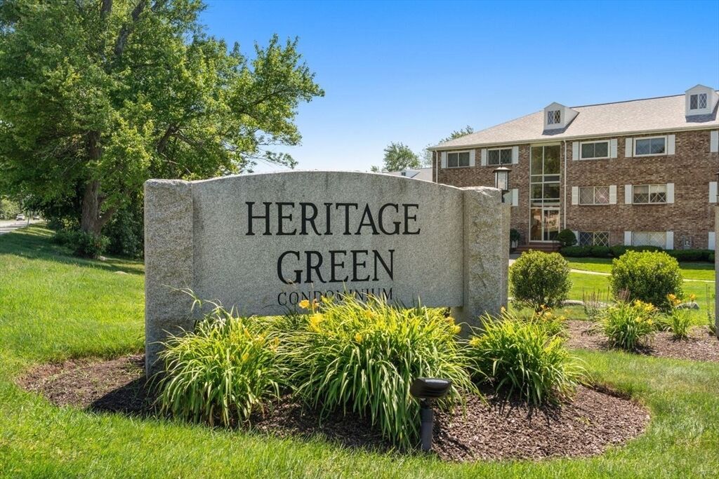 Property Photo:  28 Fernview Avenue 10  MA 01845 