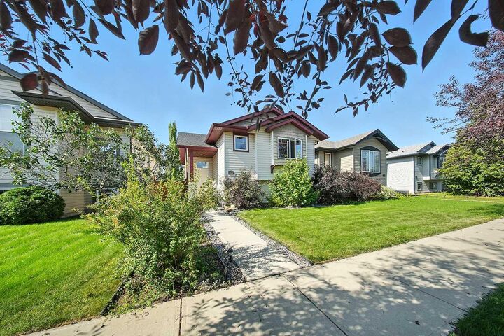 144 Kentwood Drive  Red Deer AB T4P 0A5 photo