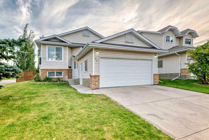 45 Westridge Drive  Okotoks AB T1S 2N3 photo