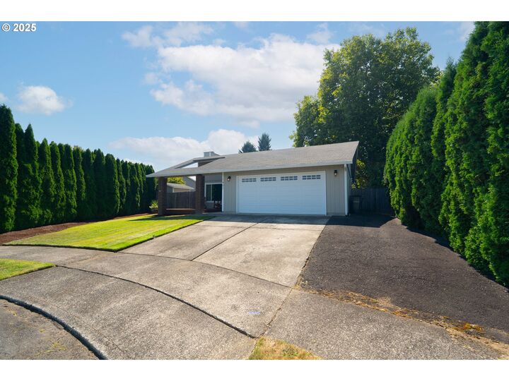 Property Photo: 1401 NE 130th St WA 98685