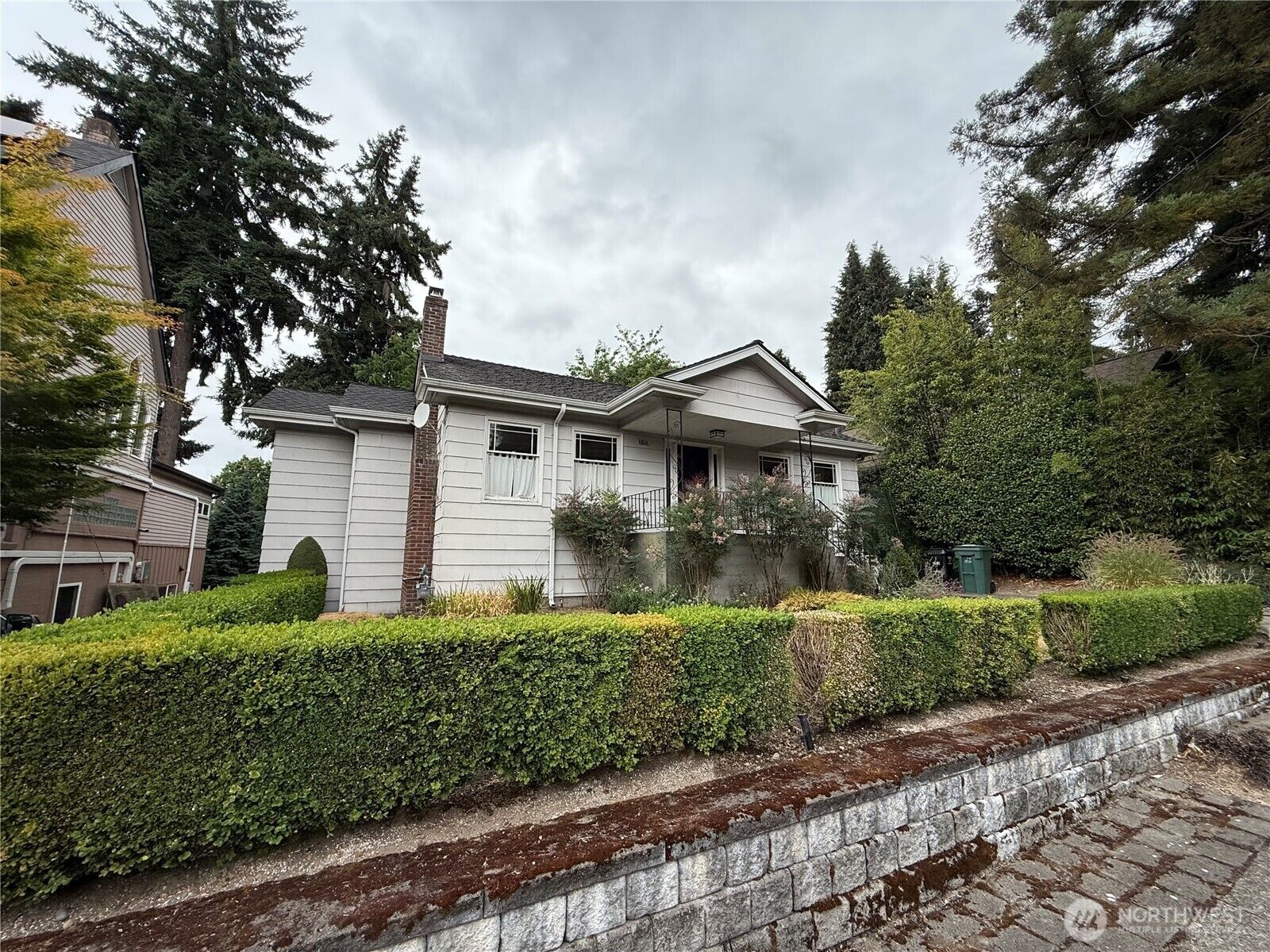 Property Photo:  5765  26th Avenue NE  WA 98105 