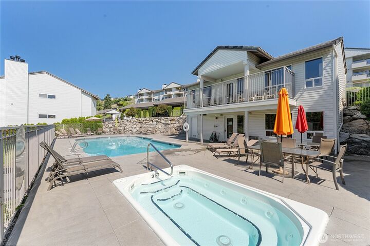 808 W Manson Road B102  Chelan WA 98816 photo
