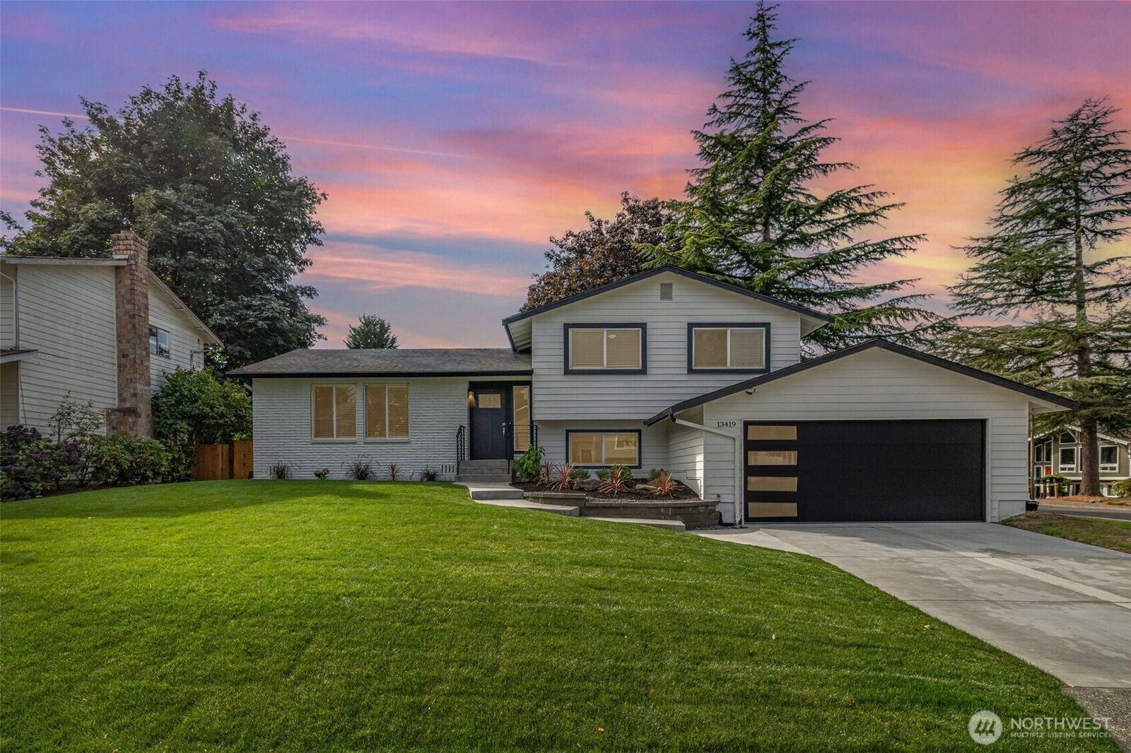 Property Photo:  13419  128th Place NE  WA 98034 