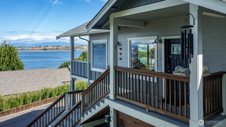 Property Photo: 211 Mansfield Court WA 98221