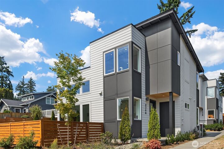 436  10th Avenue A  Kirkland WA 98033 photo