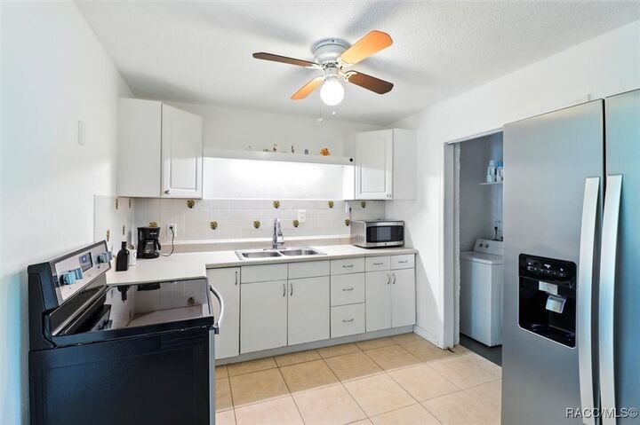 Property Photo: 4080 N Woodland Point FL 34428