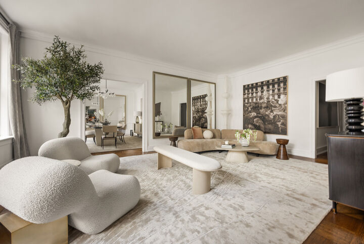 Property Photo:  565 Park Avenue 4W  NY 10065 