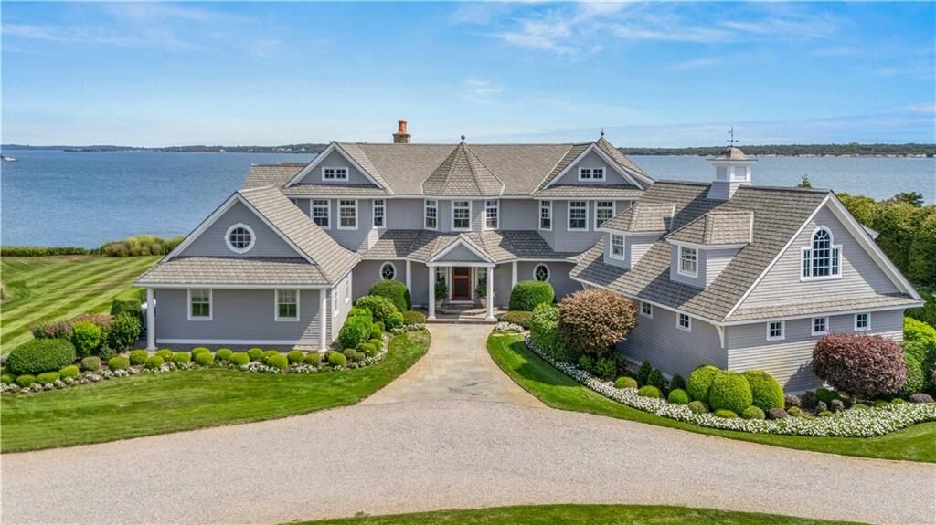Property Photo: 135 Cliff Drive RI 02882