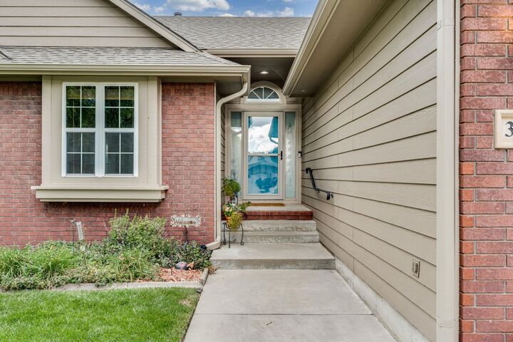 Property Photo:  3214 N Pepper Ridge Ct  KS 67205 
