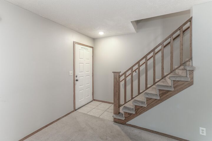 Photo de la propriété:  9029 W Westlawn St #2  KS 67212 